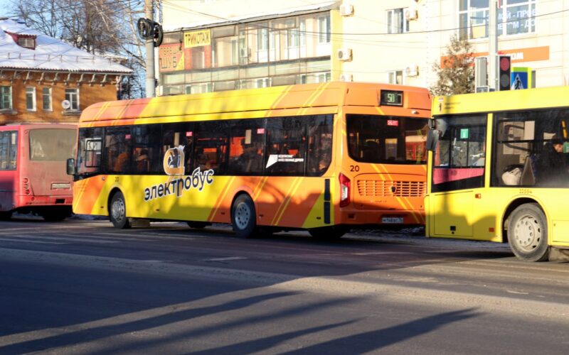 Ярославцы жалуются на жару и хамство в «Яавтобусах»