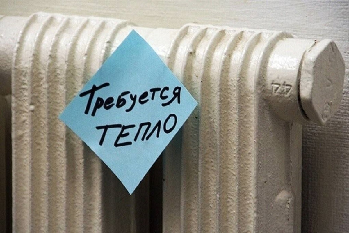 Жители подъезда в «китайской стене» в Ярославле неделю сидели без отопления