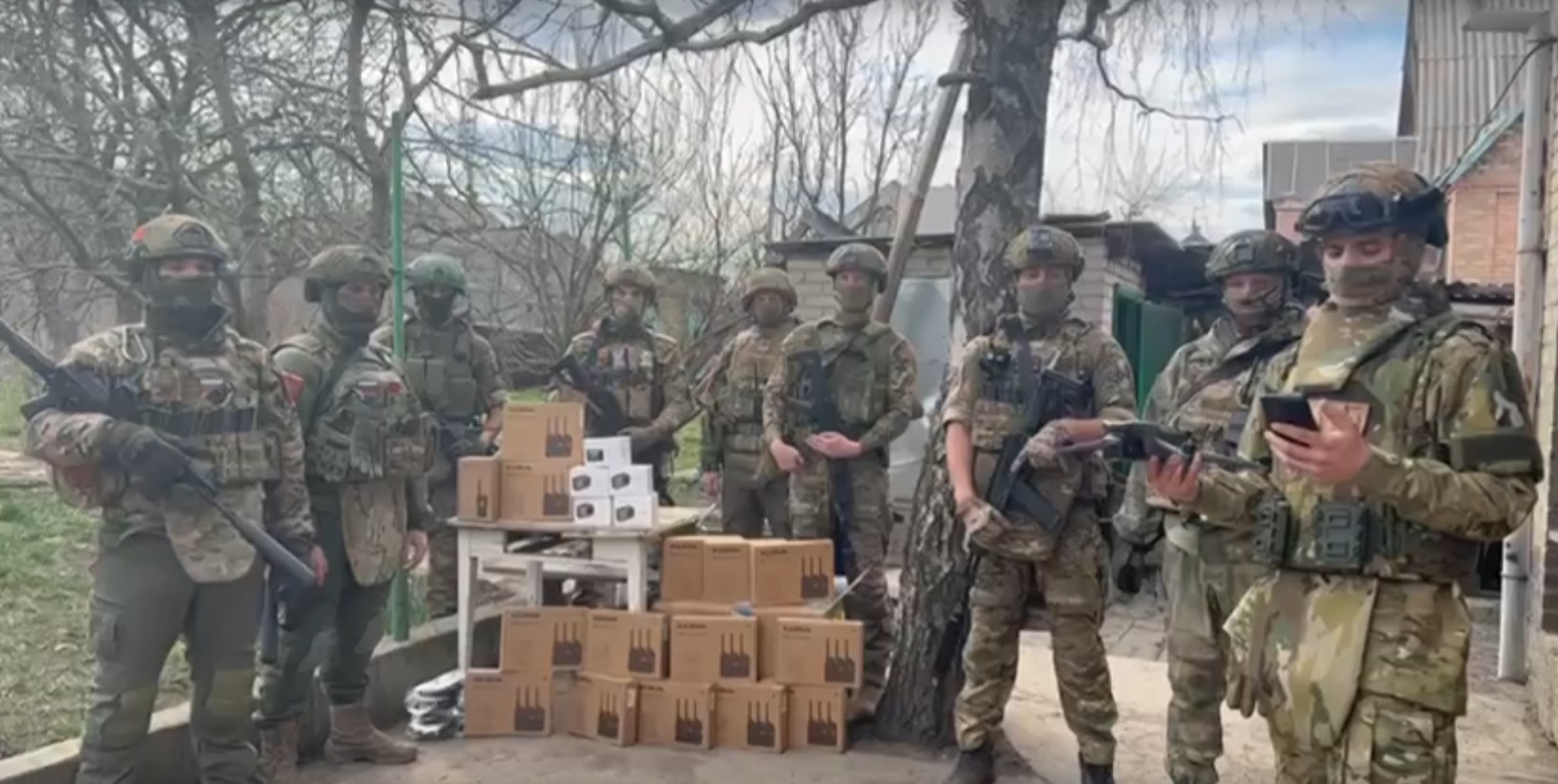 Ярославские волонтеры передали бойцам в зоне СВО квадрокоптер и другое снаряжение