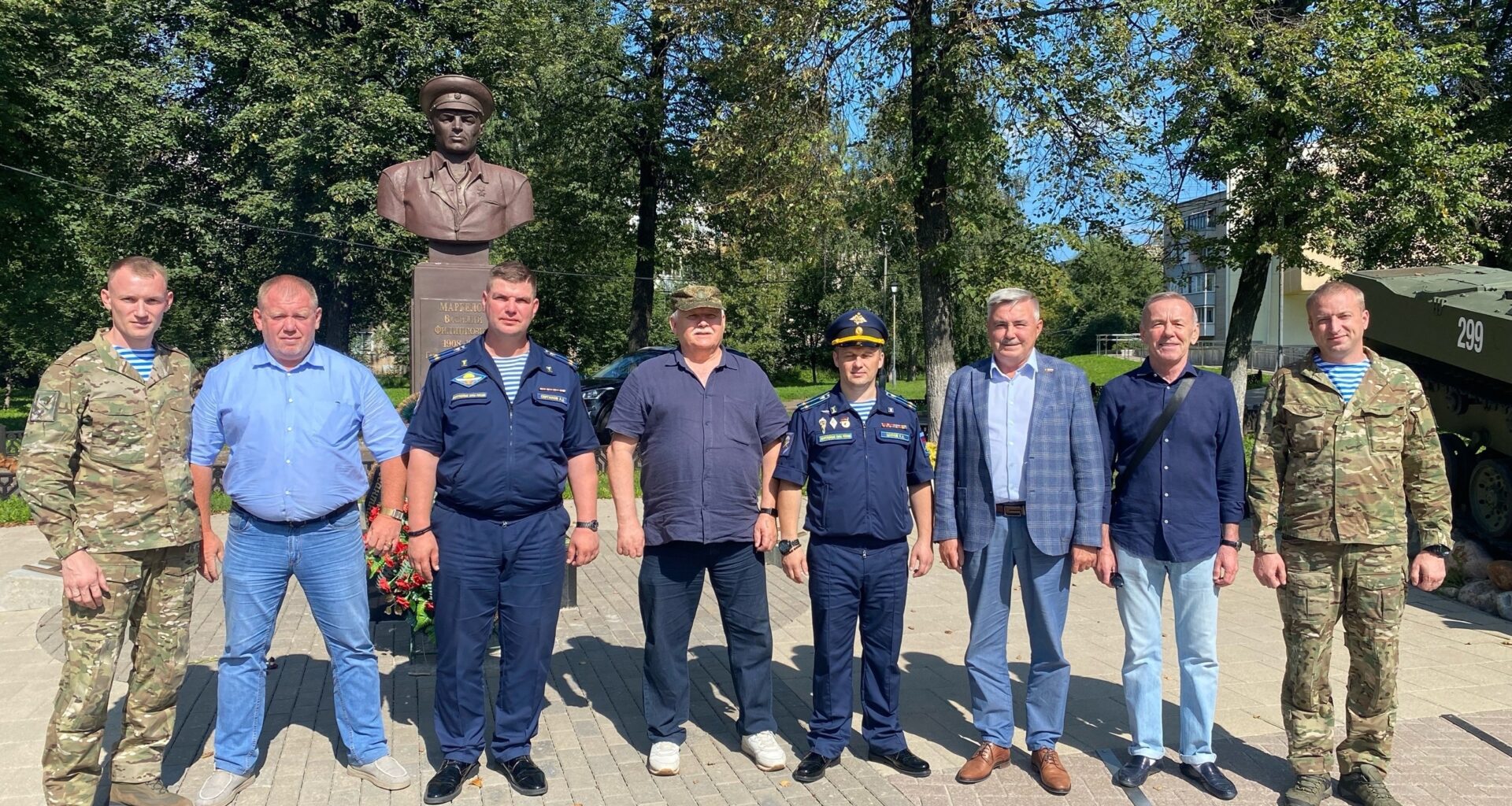В Ярославле ждут возвращения 299 парашютно-десантного полка