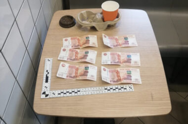 Ярославец пытался дать взятку судебному приставу