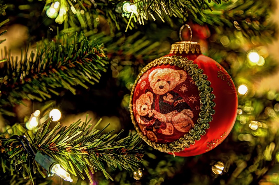 С наступающим Новым Годом!