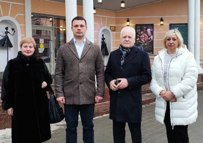 Анатолий Лисицын встретился с коллективом рыбинского театра