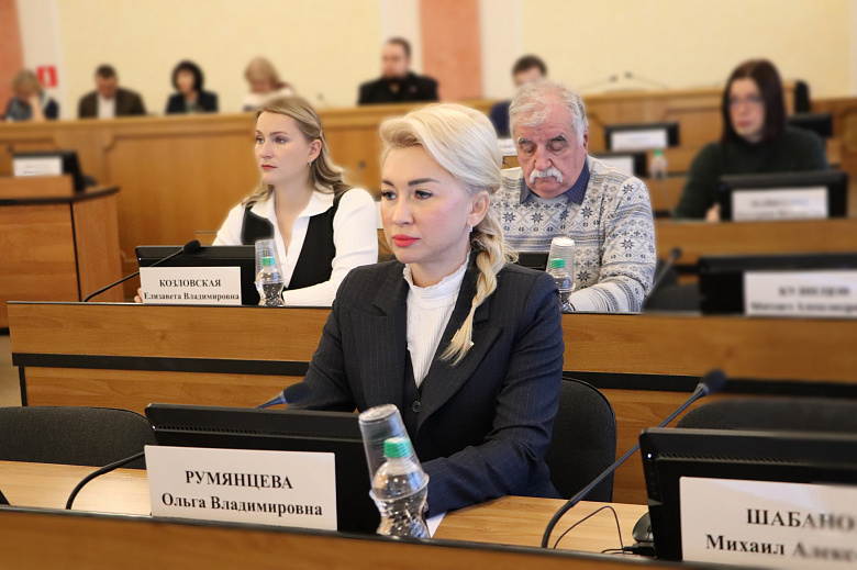 На комиссии муниципалитета Ярославля по соцполитике рассмотрели дополнительную меру социальной поддержки многодетным семьям