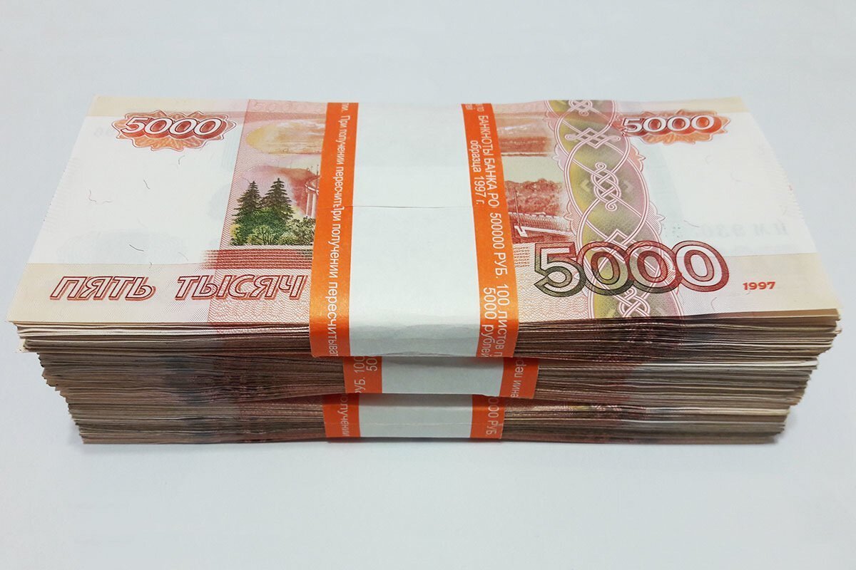 Жительница Рыбинска, пытаясь заработать на инвестпроектах, лишилась 1,5 миллионов