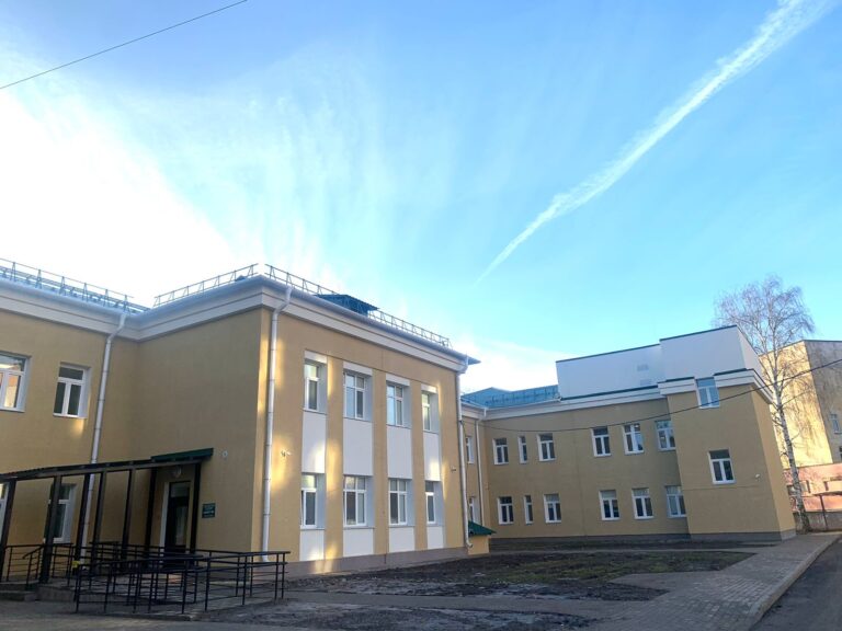 В Ярославле капитально отремонтировали корпус инфекционной больницы