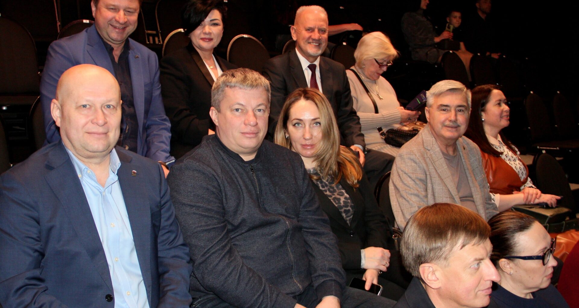 Анатолий Каширин побывал на открытии выставки «Наша семья – наша победа»