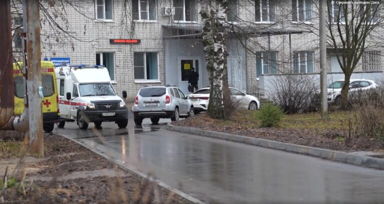В Ярославской области отремонтируют территории пяти медучреждений