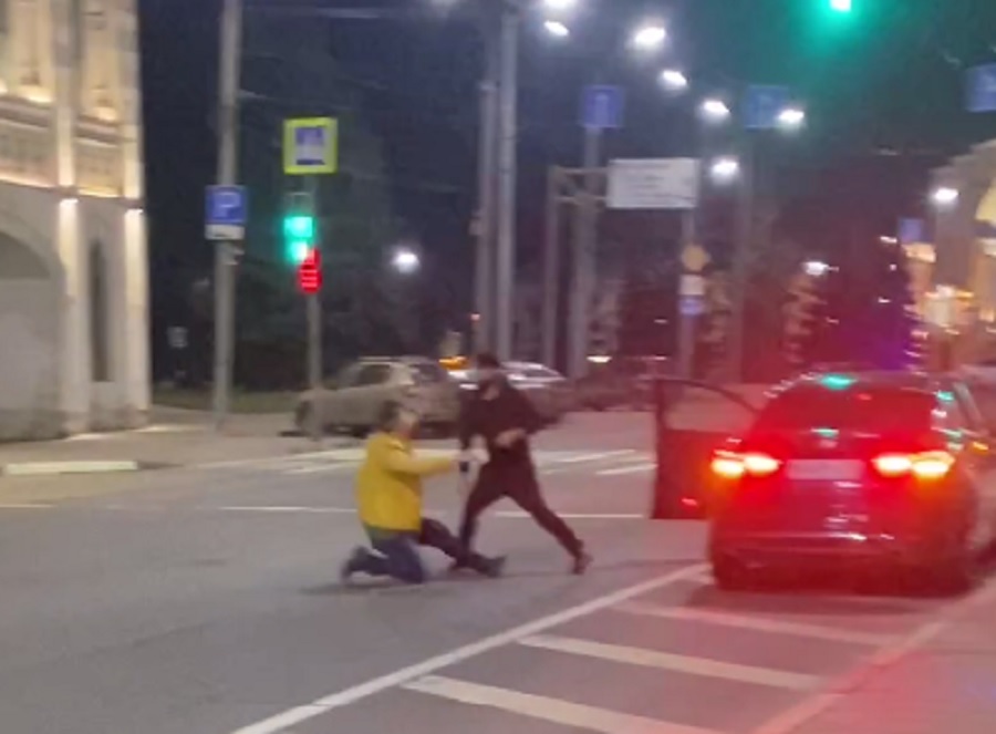 В Ярославле после драки в центре города умер мужчина