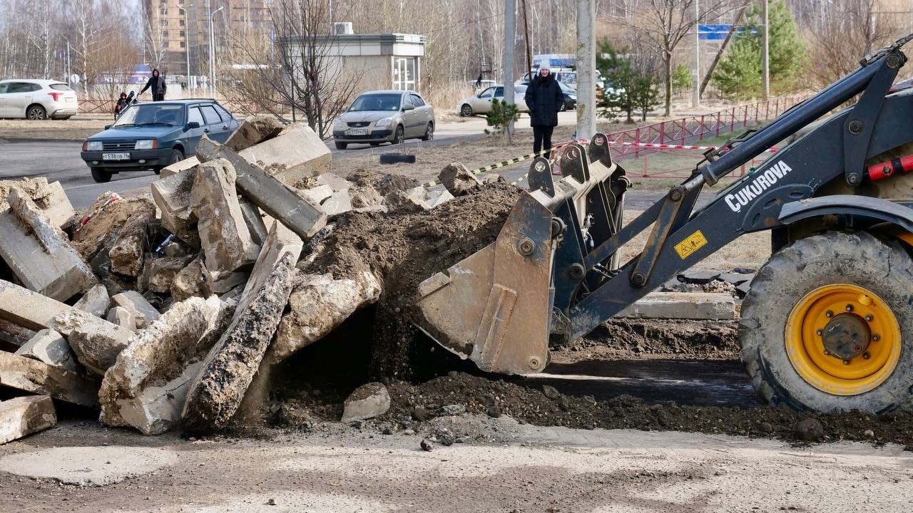 В Ярославле приступили к ремонту проездов к социально значимым объектам