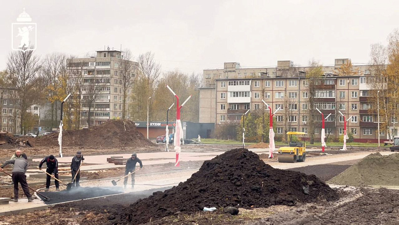 На аллее имени Ивана Ткаченко в Ярославле сделали велодорожку