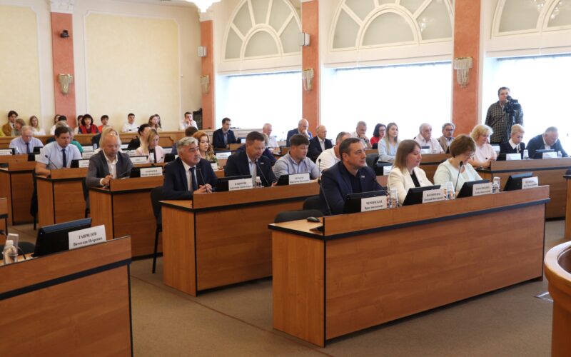 Депутаты утвердили изменения бюджет города Ярославля на 2026 год и на плановый период