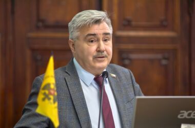 Секретарь Бюро Совета региональной «Справедливой России» раскритиковал кадровую политику ярославского правительства