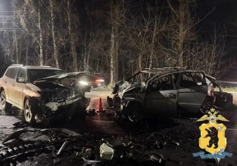 В ДТП в Ярославле пострадали три человека, в том числе ребенок